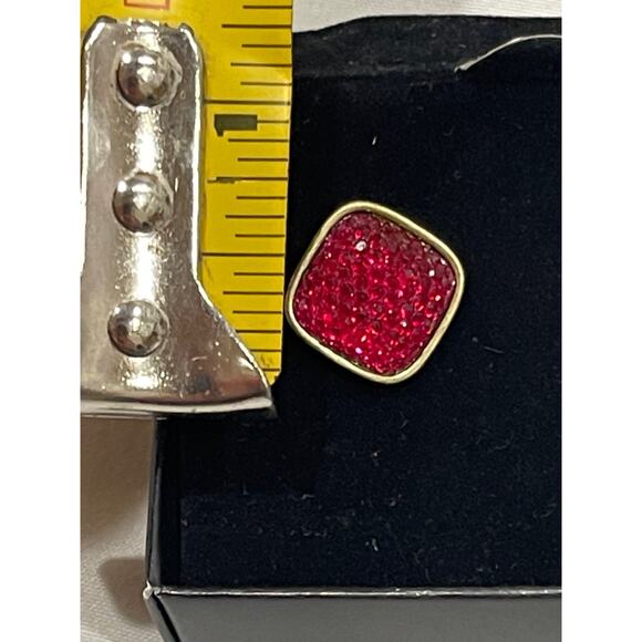 Vintage Lovely Pink Square Studs - Picture 5 of 5